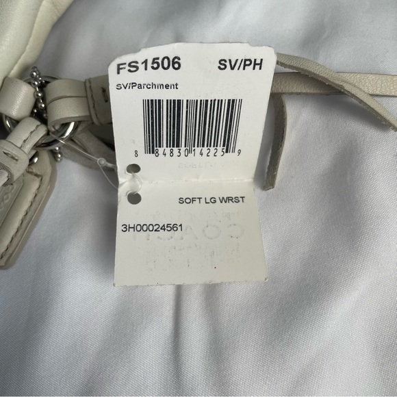 Coach mini wristlet pouch - Picture 4 of 4